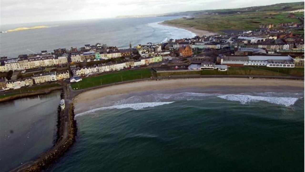 Apartment 1 West - Dog Friendly - By The Sea Portrush