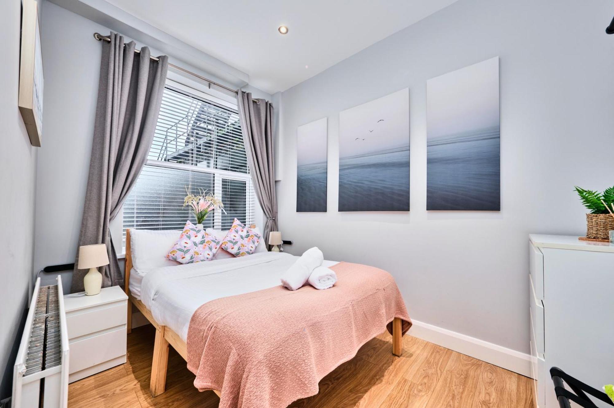 Apartment 1 West - Dog Friendly - By The Sea Portrush