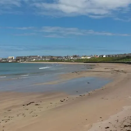 1 West Beach - Dog Friendly - Portrush By The Sea Exterior photo