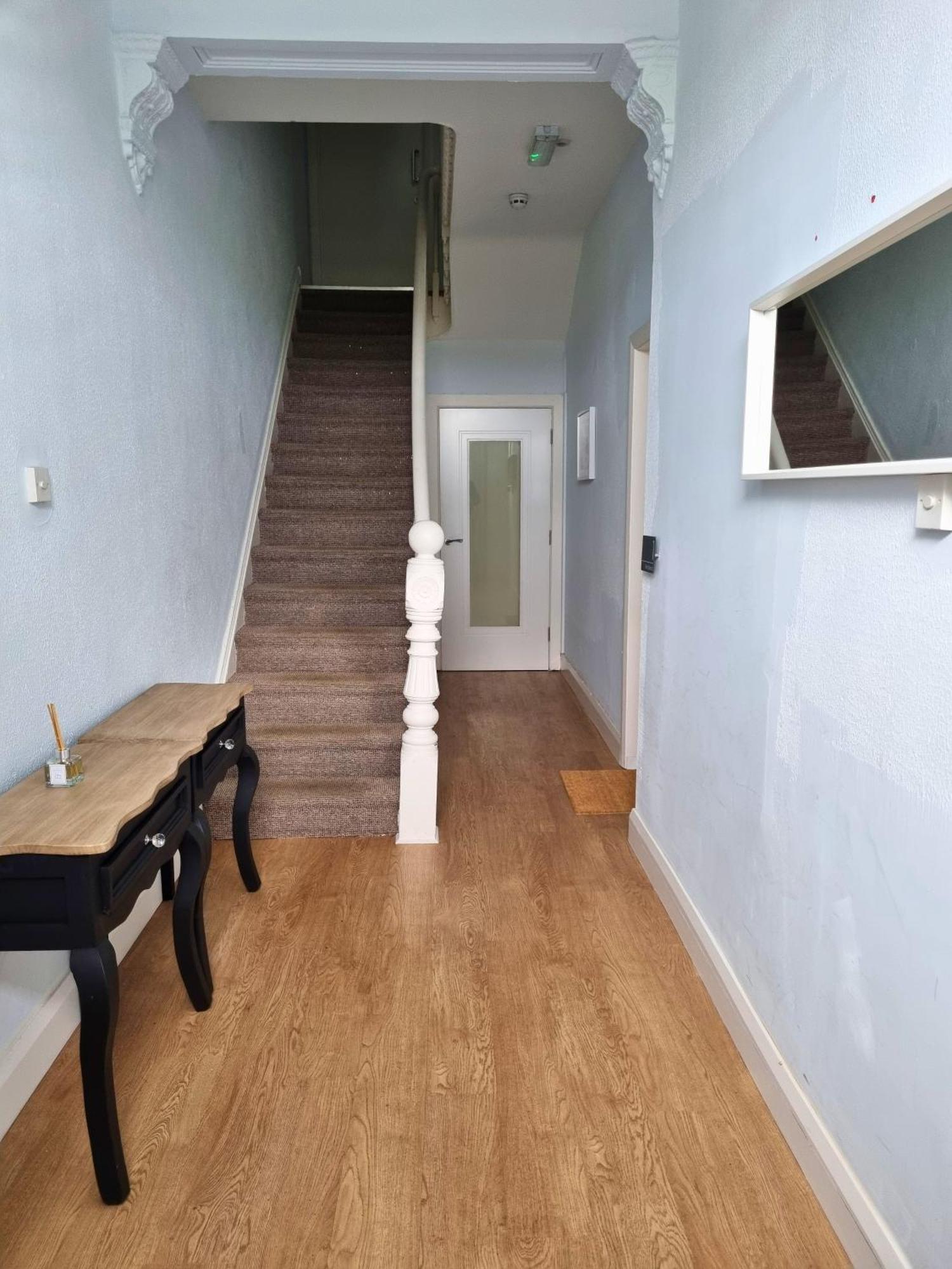 1 West - Dog Friendly - By The Sea